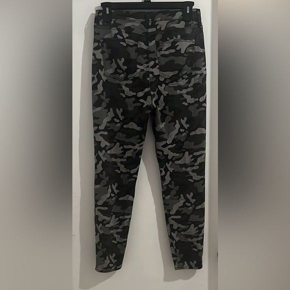 Ladies Black and Gray Skinny Camouflage Pants - Picture 5 of 6